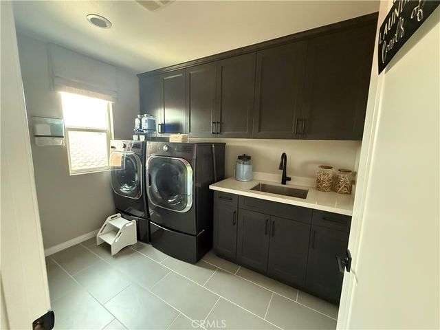 11766 Olivine Rd, Victorville, CA 92392