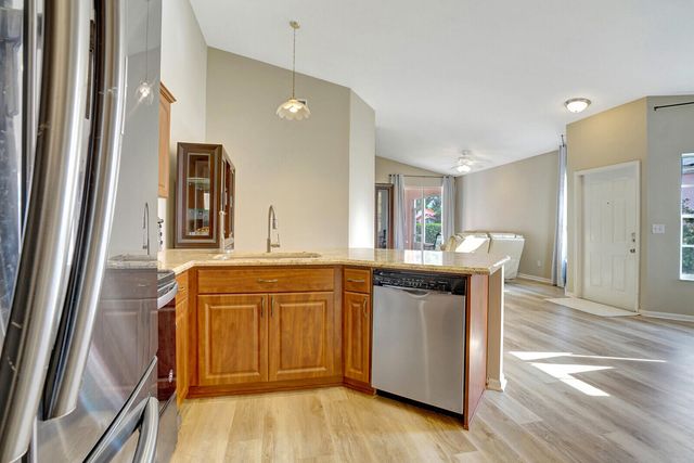 10769 Pelican Drive, Wellington, FL 33414