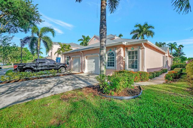 10769 Pelican Drive, Wellington, FL 33414