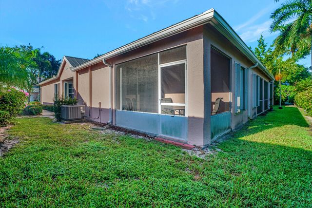 10769 Pelican Drive, Wellington, FL 33414