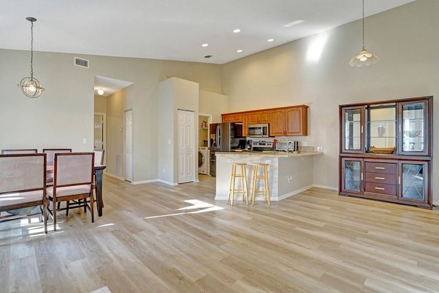 10769 Pelican Drive, Wellington, FL 33414