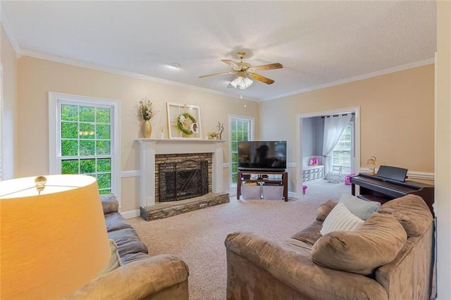 183 Berkeley Way, Dallas, GA 30157