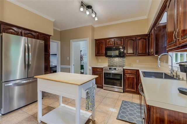 183 Berkeley Way, Dallas, GA 30157