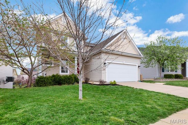 2353 Banon Drive, St Charles, MO 63301