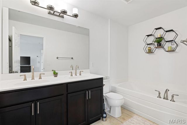 2353 Banon Drive, St Charles, MO 63301