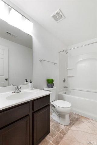 2353 Banon Drive, St Charles, MO 63301