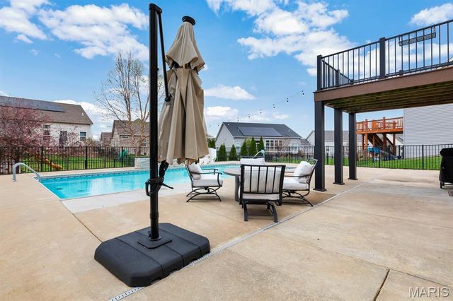 2353 Banon Drive, St Charles, MO 63301