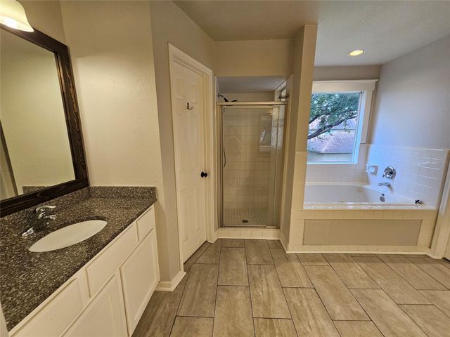 15015 Dawnbrook Drive, Houston, TX 77068