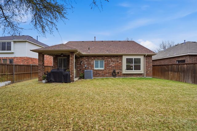 7258 Summit Parc Drive, Dallas, TX 75249