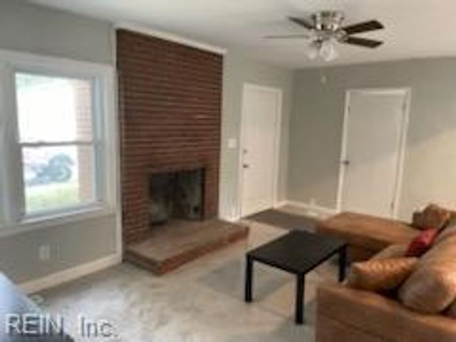 327 Wilton AVE, Hampton, VA 23669