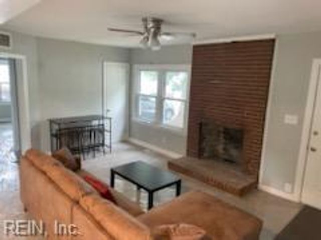 327 Wilton AVE, Hampton, VA 23669