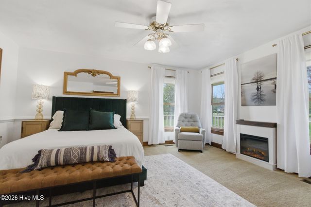 208 Providence Drive, Moyock, NC 27958