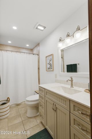 208 Providence Drive, Moyock, NC 27958