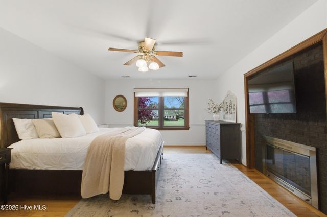 208 Providence Drive, Moyock, NC 27958