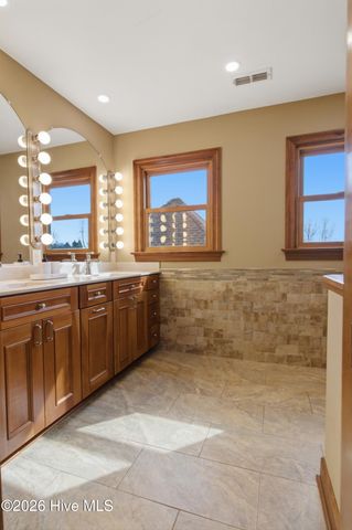 208 Providence Drive, Moyock, NC 27958