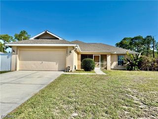 103 E 11th ST, Lehigh Acres, FL 33972