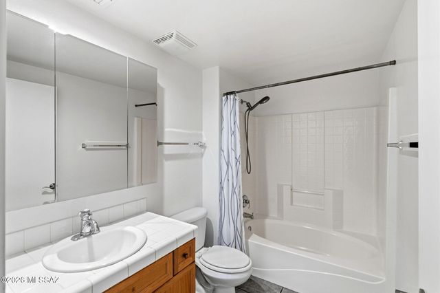 5323 S Morning Sky Lane, Tucson, AZ 85747