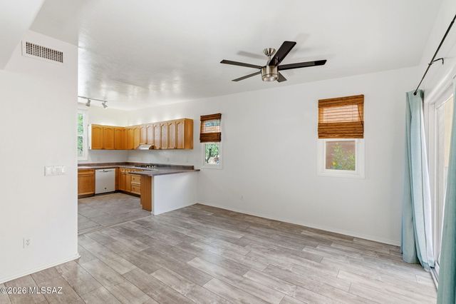5323 S Morning Sky Lane, Tucson, AZ 85747