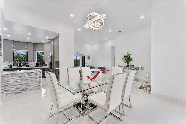 13118 SW 215th Ter, Miami, FL 33177