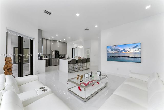 13118 SW 215th Ter, Miami, FL 33177