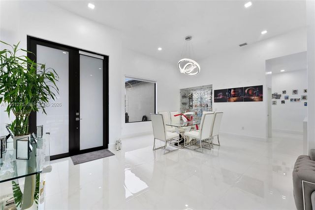 13118 SW 215th Ter, Miami, FL 33177