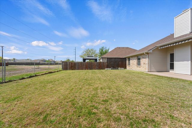 208 Orchard Trail, Wylie, TX 75098