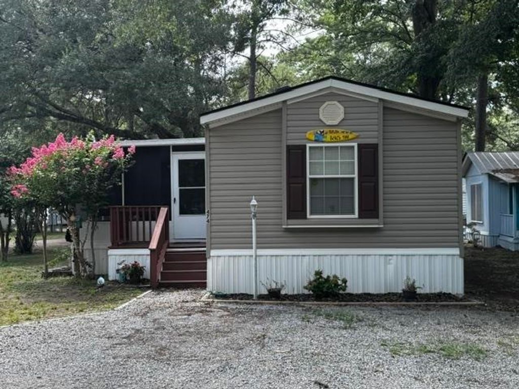 474 W Banks Dr., Garden City Beach, SC 29576