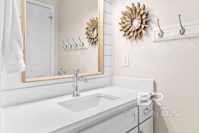 1129 W WEST BEACH Boulevard 311, Gulf Shores, AL 36542