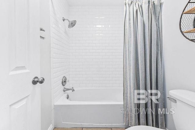 1129 W WEST BEACH Boulevard 311, Gulf Shores, AL 36542