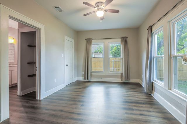 2126 Mckenzie Avenue, Waco, TX 76708