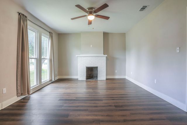 2126 Mckenzie Avenue, Waco, TX 76708