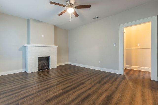 2126 Mckenzie Avenue, Waco, TX 76708