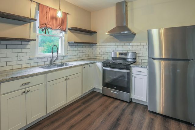 2126 Mckenzie Avenue, Waco, TX 76708