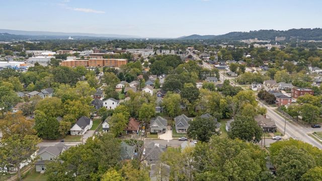 2011 E 13th Street, Chattanooga, TN 37404