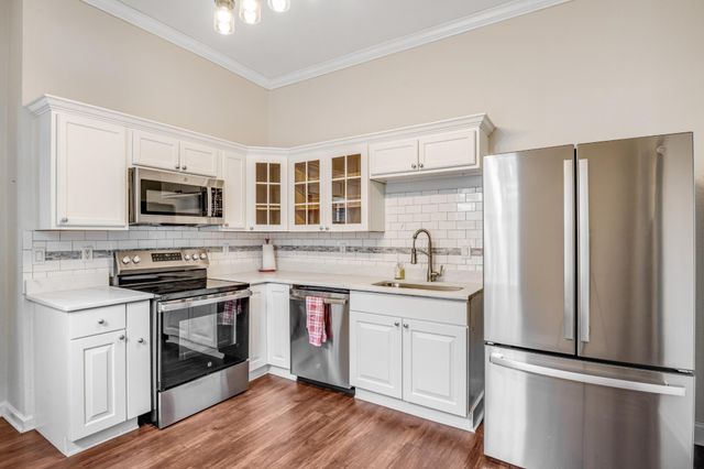 2011 E 13th Street, Chattanooga, TN 37404
