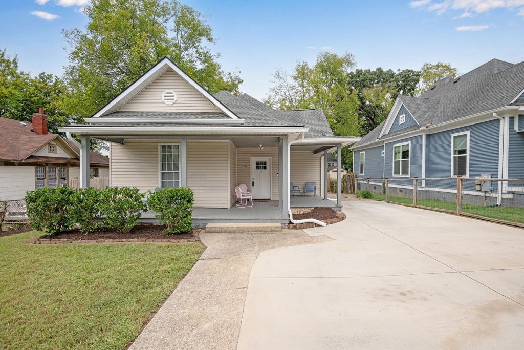 2011 E 13th Street, Chattanooga, TN 37404