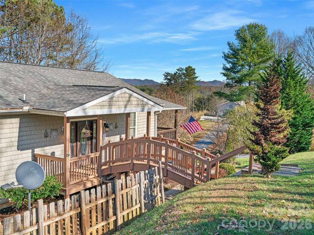 16 Sunny Lane, Mars Hill, NC 28754