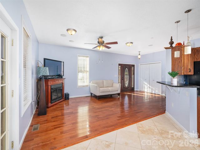 16 Sunny Lane, Mars Hill, NC 28754