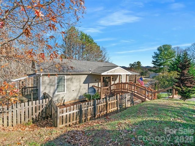 16 Sunny Lane, Mars Hill, NC 28754