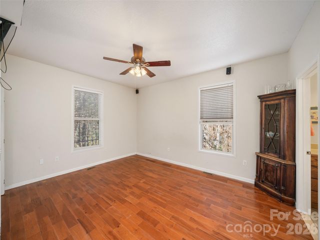 16 Sunny Lane, Mars Hill, NC 28754