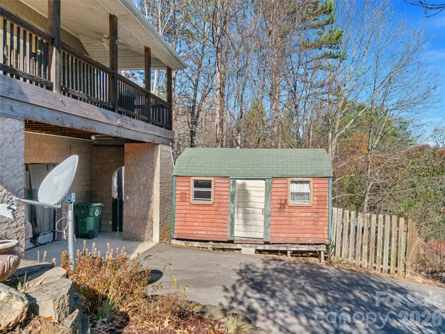 16 Sunny Lane, Mars Hill, NC 28754