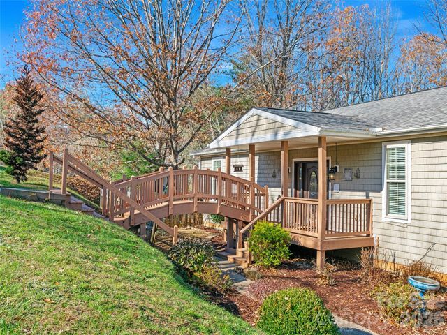 16 Sunny Lane, Mars Hill, NC 28754