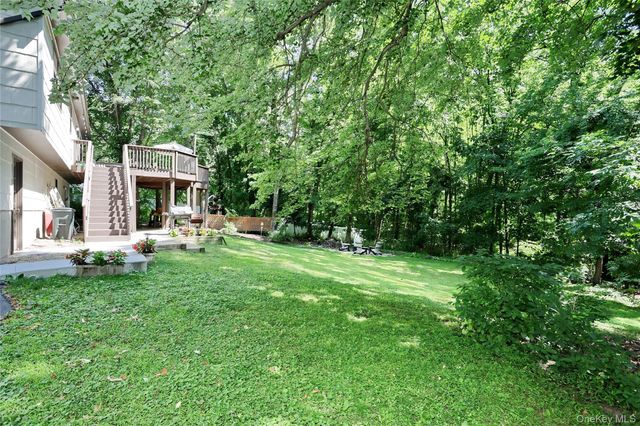 150 Schweizer Lane, Bardonia, NY 10954