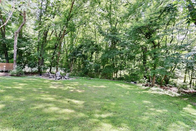 150 Schweizer Lane, Bardonia, NY 10954