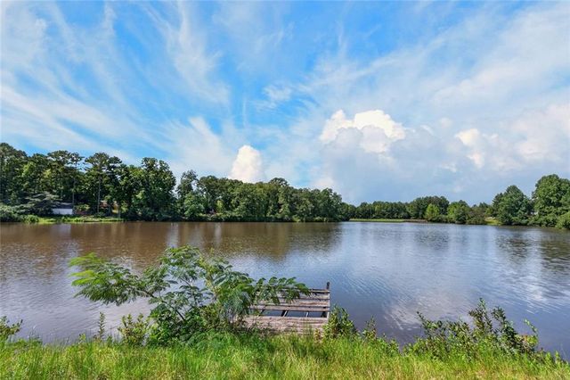 133 Garden Ridge Drive, Carrollton, GA 30116