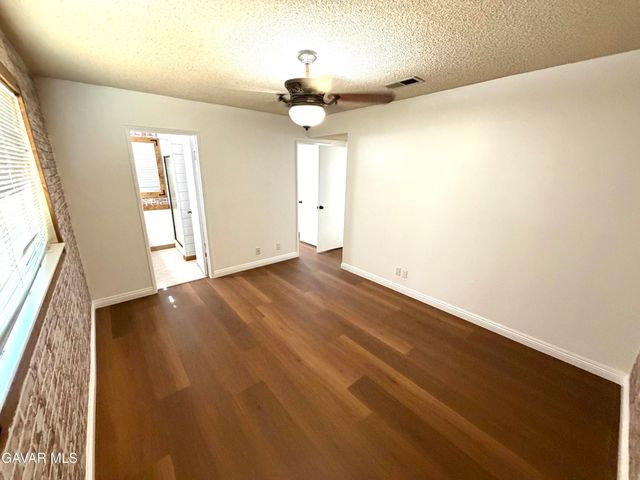 39254 Willowvale Road, Palmdale, CA 93551