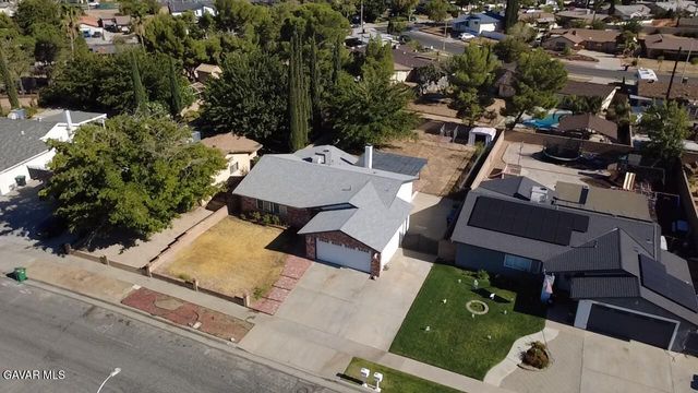 39254 Willowvale Road, Palmdale, CA 93551