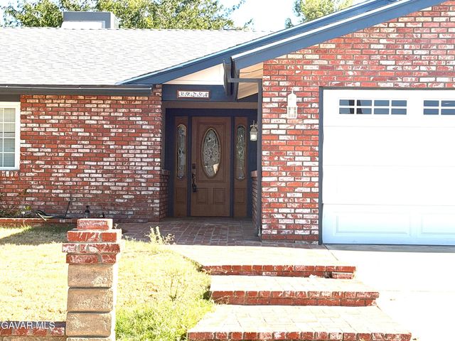 39254 Willowvale Road, Palmdale, CA 93551