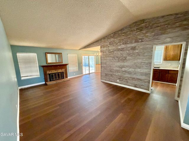 39254 Willowvale Road, Palmdale, CA 93551