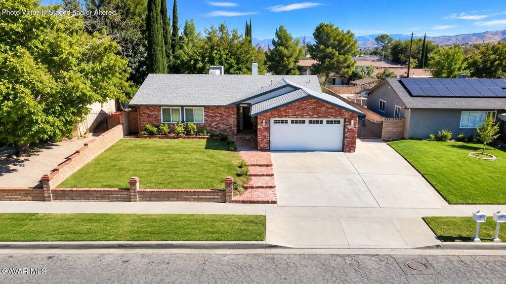 39254 Willowvale Road, Palmdale, CA 93551